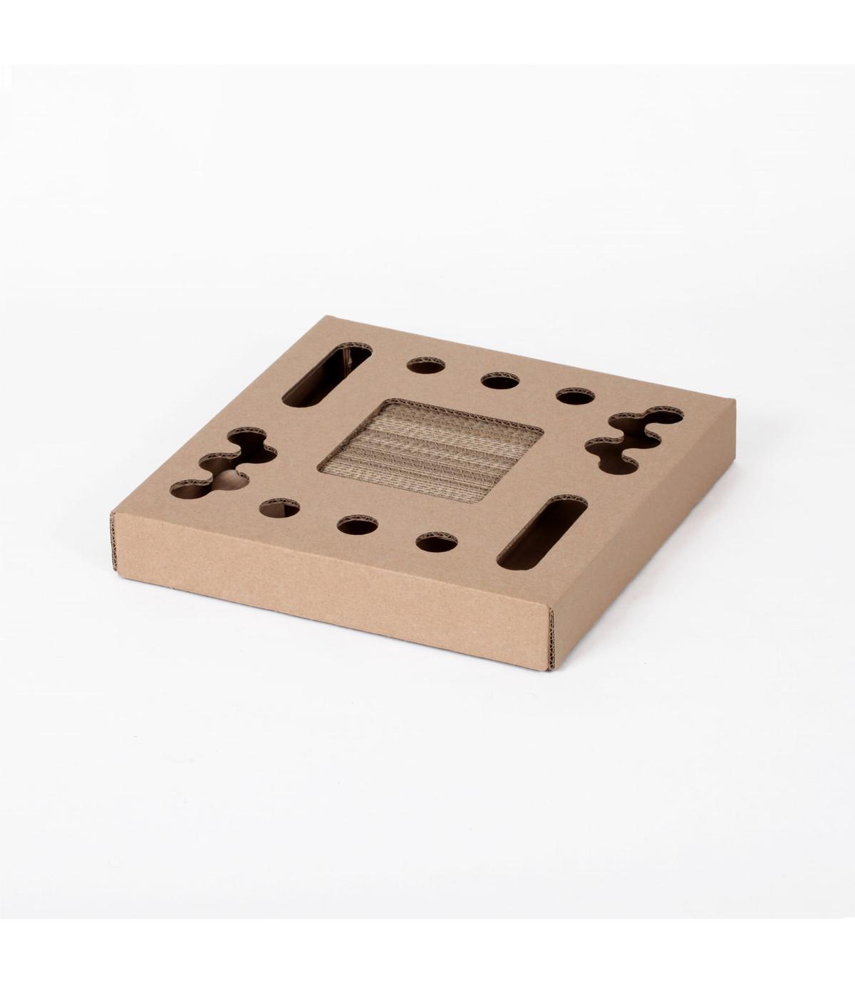 Carton+ Pets  drapak Tobby