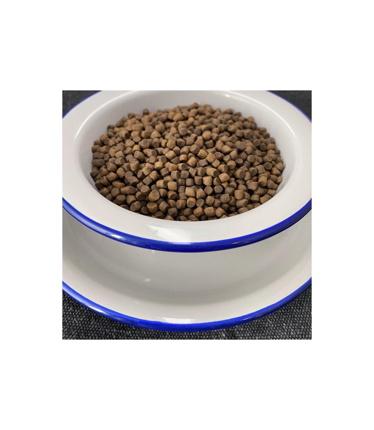 Folk Kitten Delikatny posiłek dla malucha z cielęciną i łososiem 1,6kg